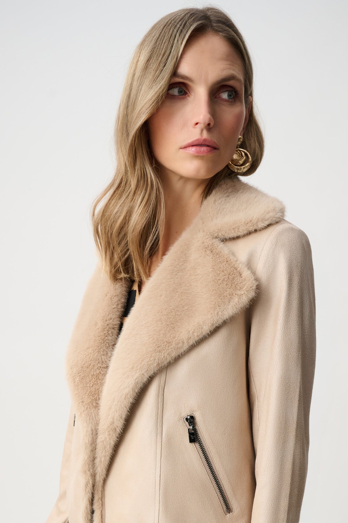 Cream Faux Fur Collar Jacket 263909