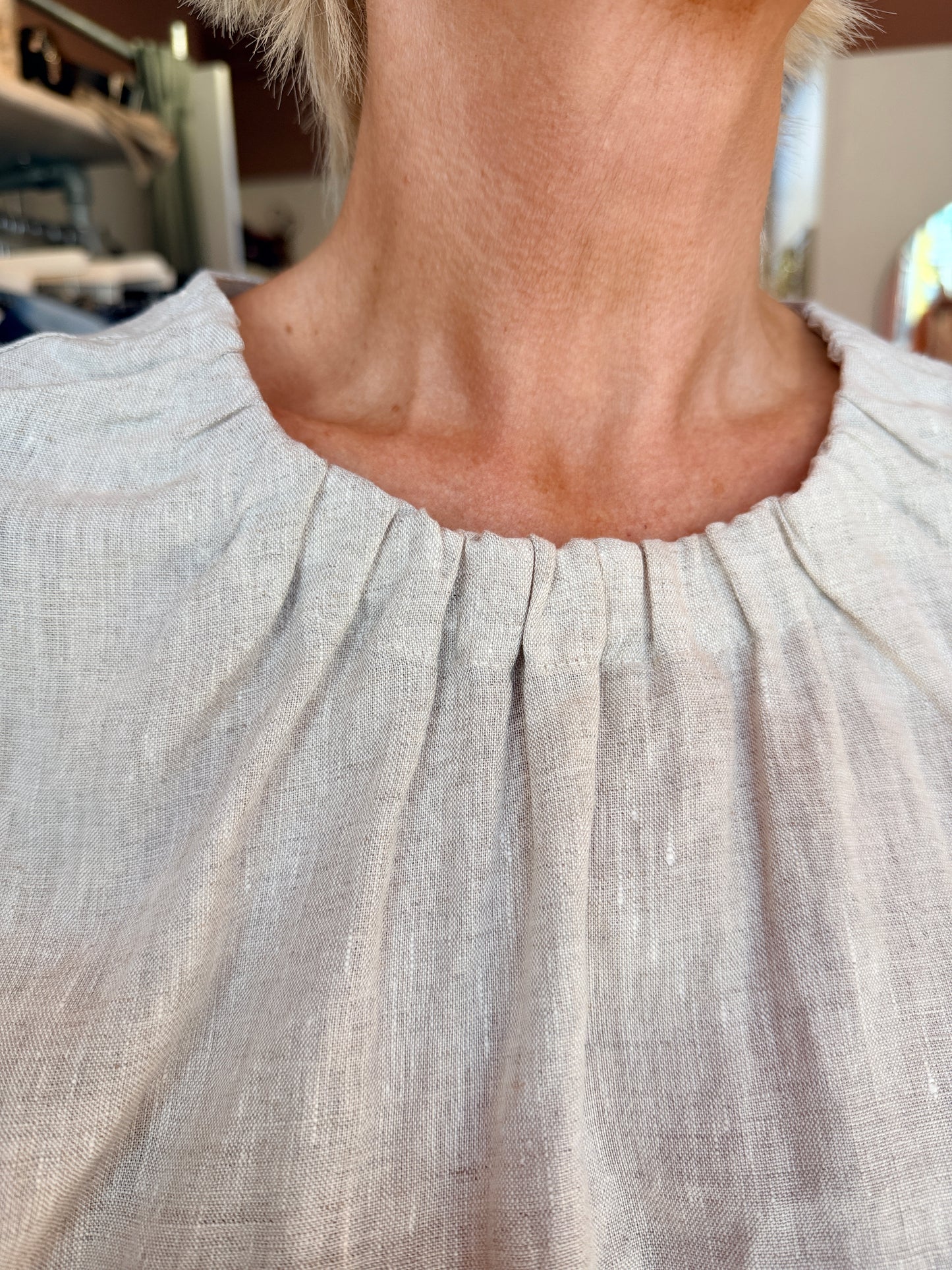 Pleat Greet Sandy Marl Top