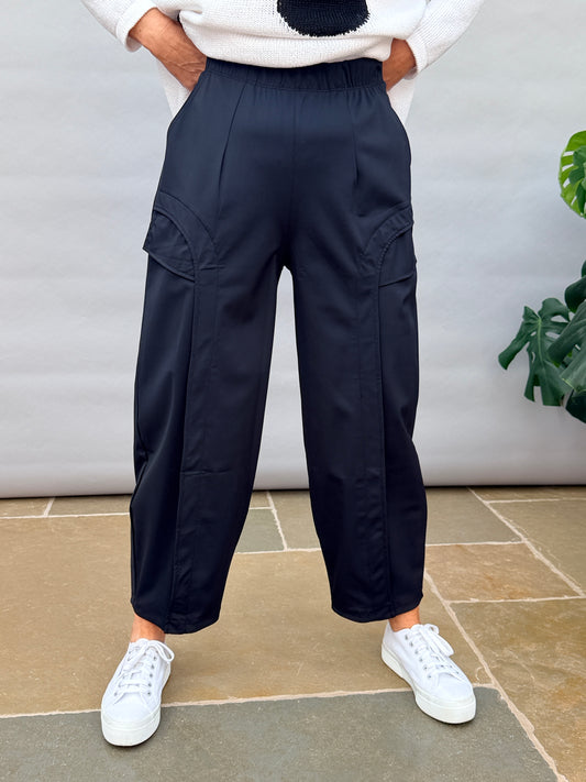 Black Baloon Shape Trouser