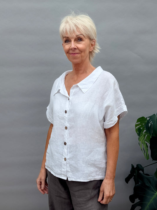 Serenna White Linen Boxy Shirt