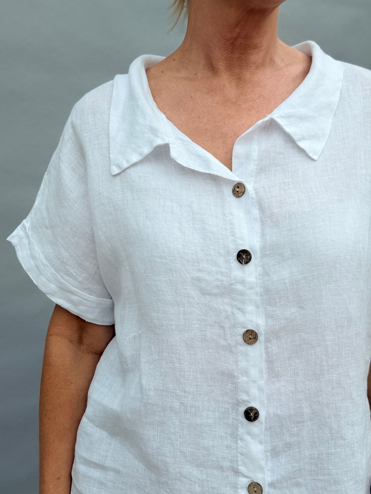 Serenna White Linen Boxy Shirt