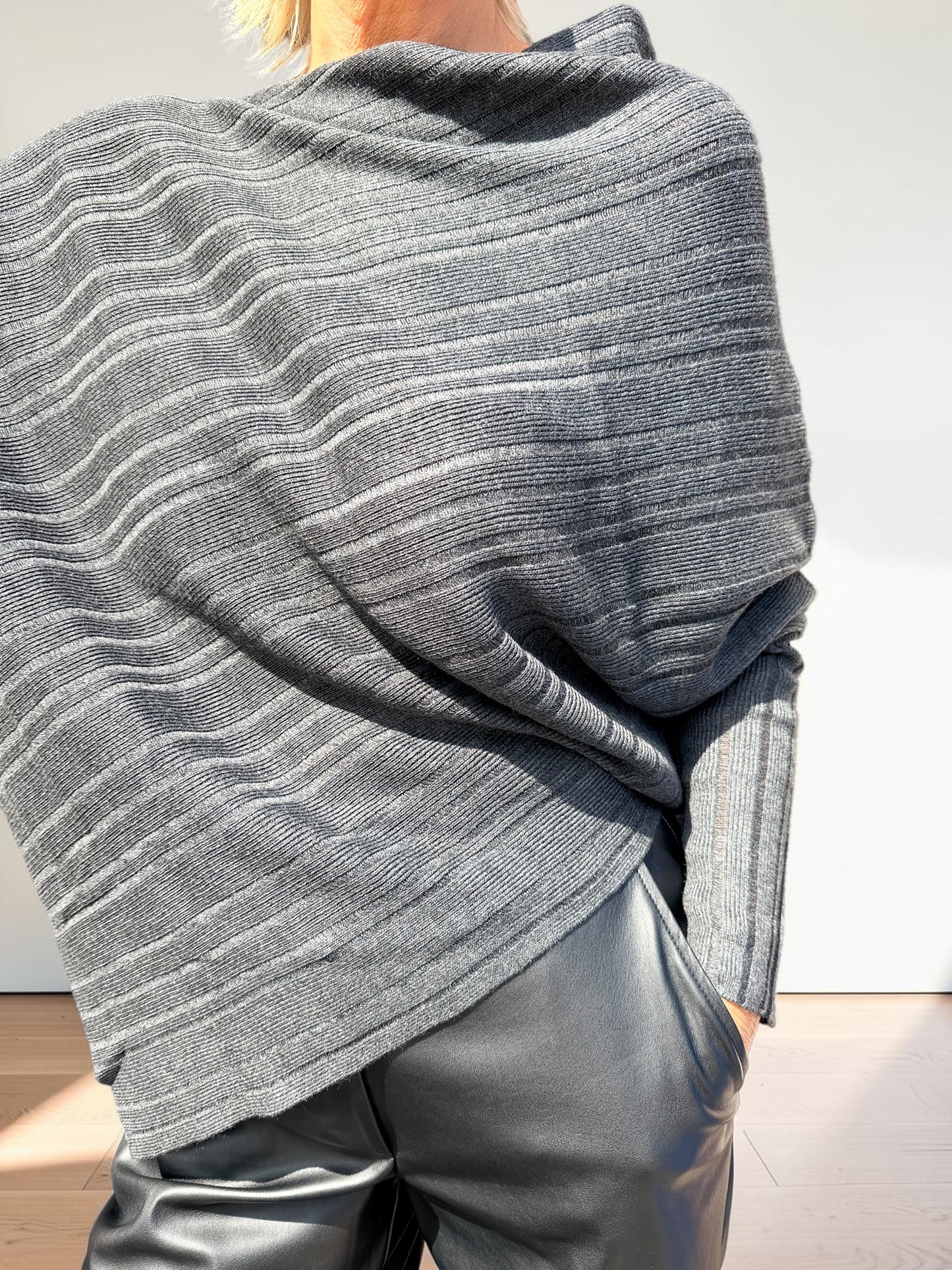 Grey Pullover H2013