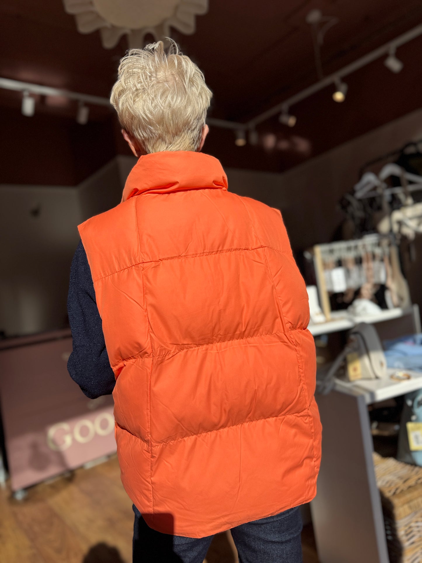 Melor Orange Gilet