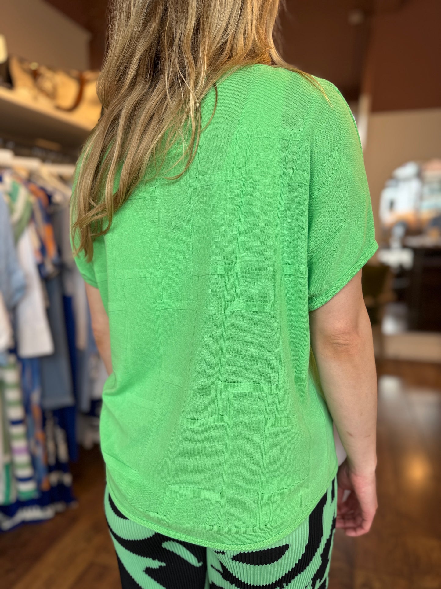Green Embossed Square Top